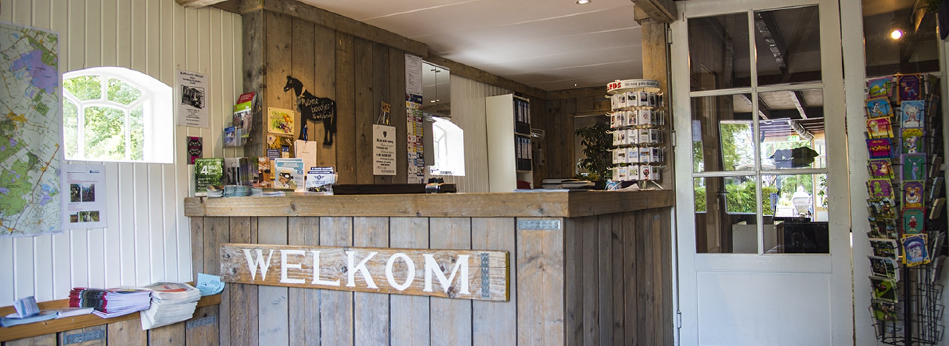 Receptie camping hoeve aan den weg